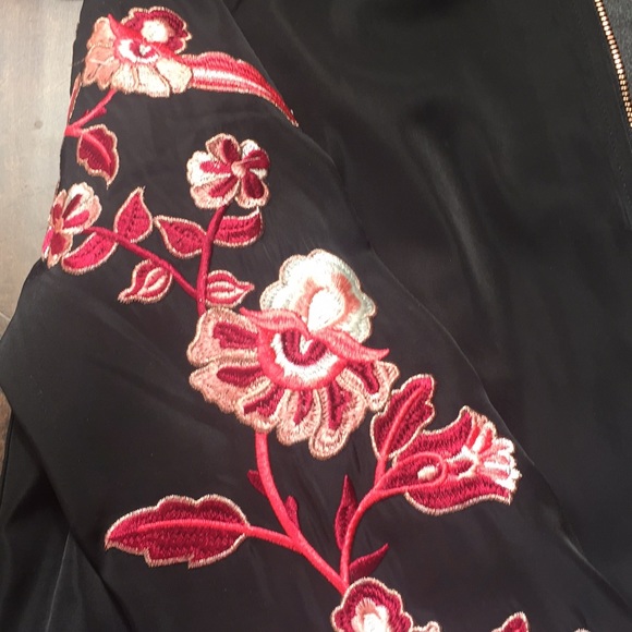 Mink Pink Bomber Jacket - Picture 3 of 3